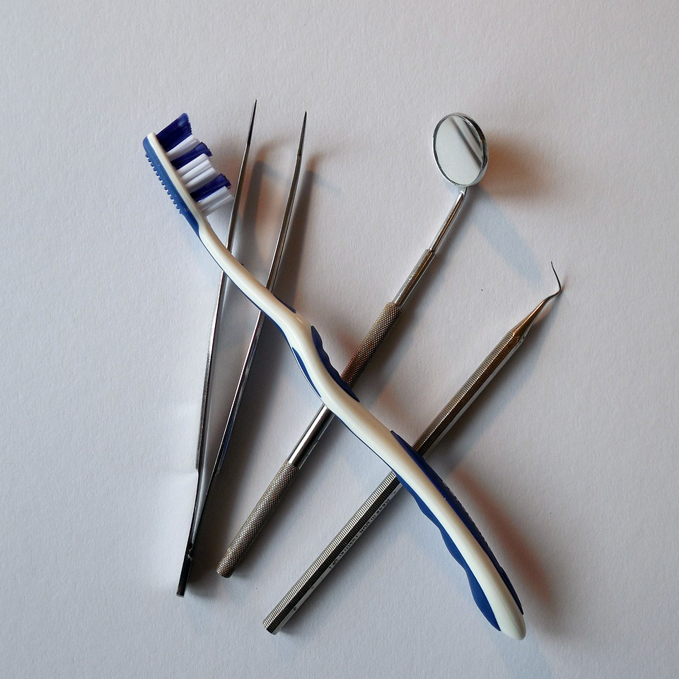 스케일링 시술은 치과위생사4