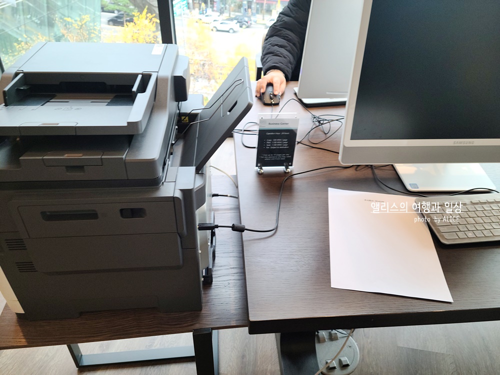 포포인츠 바이 쉐라톤 명동 부대시설 후기 로비 비즈니스 센터