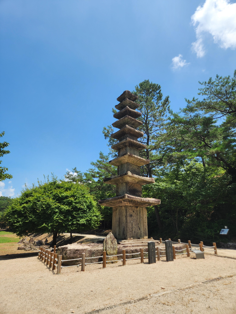 화순 운주사 석탑