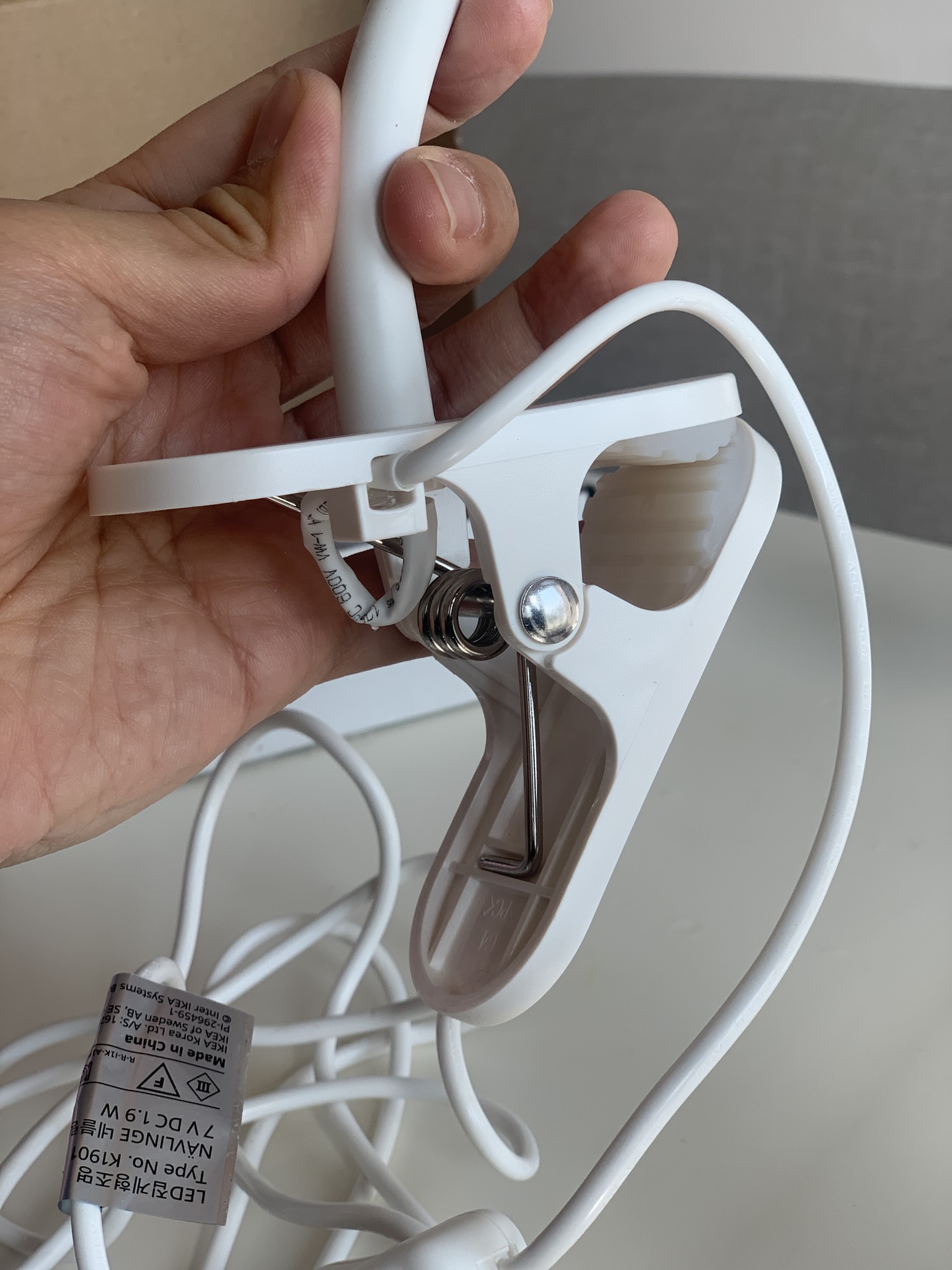 이케아 조명 네블링에 집게 사진