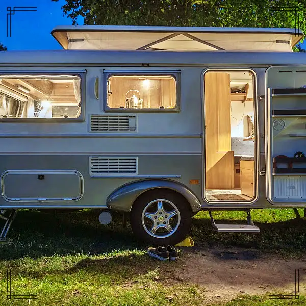 생방송오늘저녁 충북 진천 5성급 장박지 솔로 캠퍼 새해 첫 겨울 별장 캠핑장 캠핑 가볼만한 곳 추천