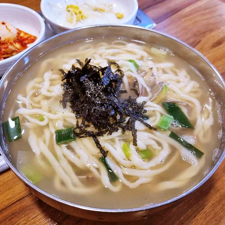 수원 수원역 맛집 추천 생방송투데이 25년 정성 한 그릇 손칼국수 만두칼국수 오늘방송 맛의 승부사