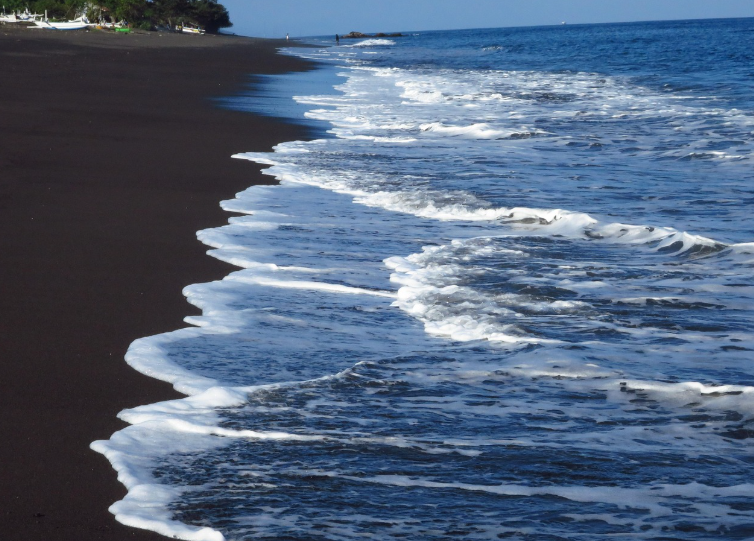 인도양의 세이셸 바다에서 느끼는 원초적 평화