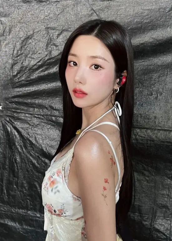 권은비 프로필 워터밤 화보