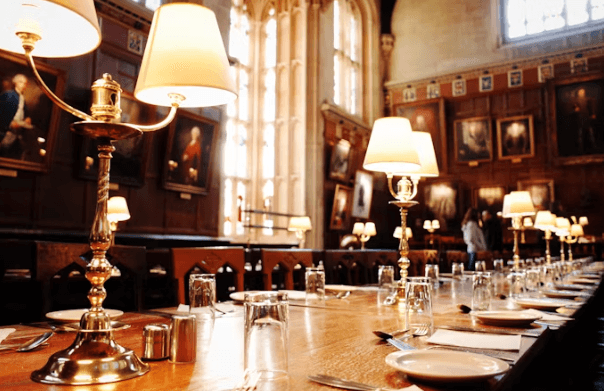 해리포터와 함께 떠나는 영국 여행: 마법 같은 순간 완벽 가이드