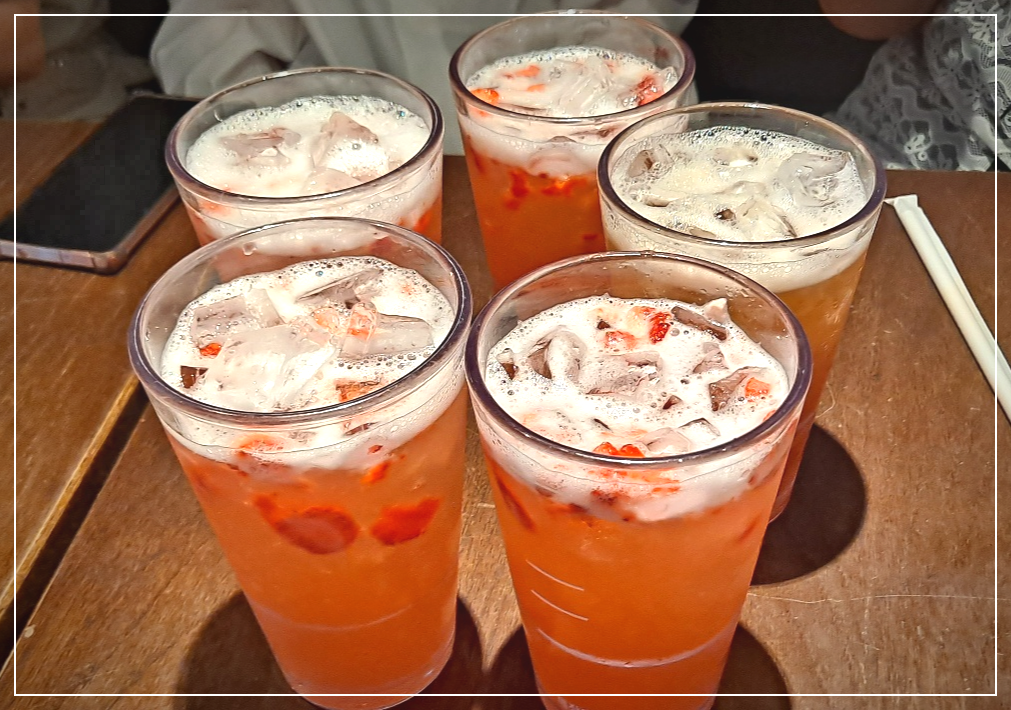 딸기-아사이-레모네이드-자몽-허니-블랙-티