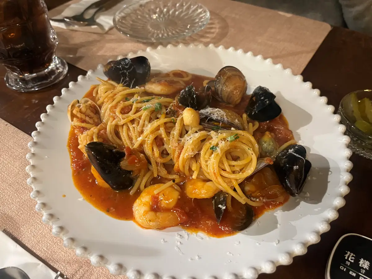 수원-화양가옥-토마토해산물파스타