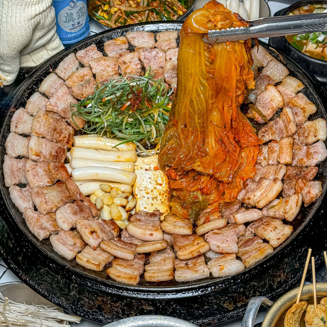 충남 공주 팔팔무쇠삼겹