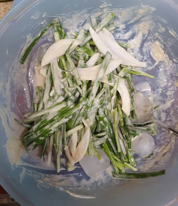 부추전 반죽 완성 사진