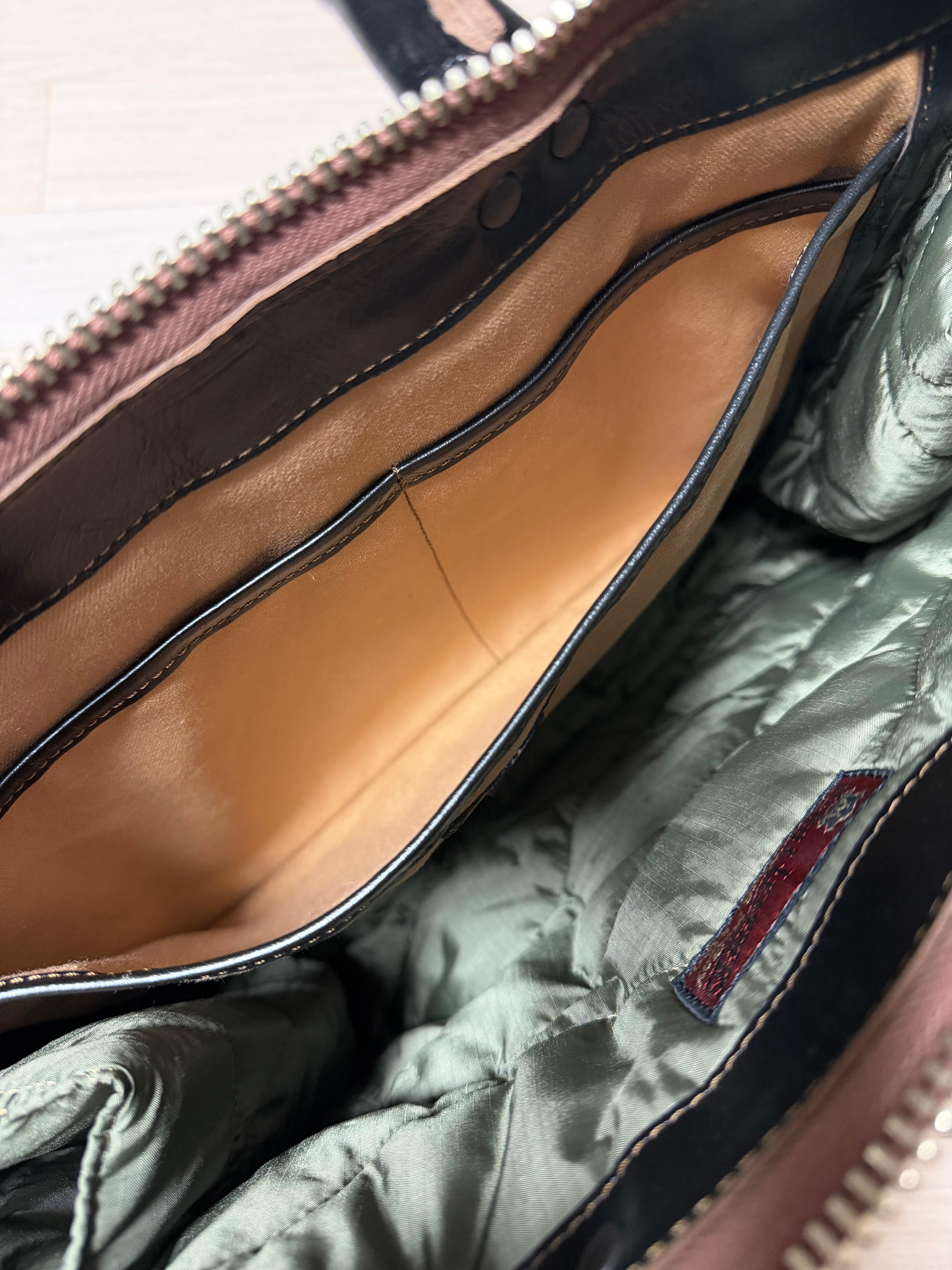 토이즈맥코이 헬멧백 내부 포켓