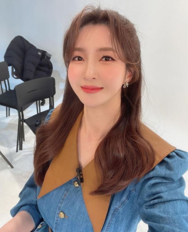 이윤정 아나운서