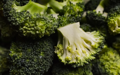 브로콜리 데치기