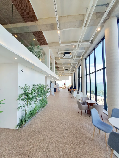 블루온-카페-1층-왼쪽편