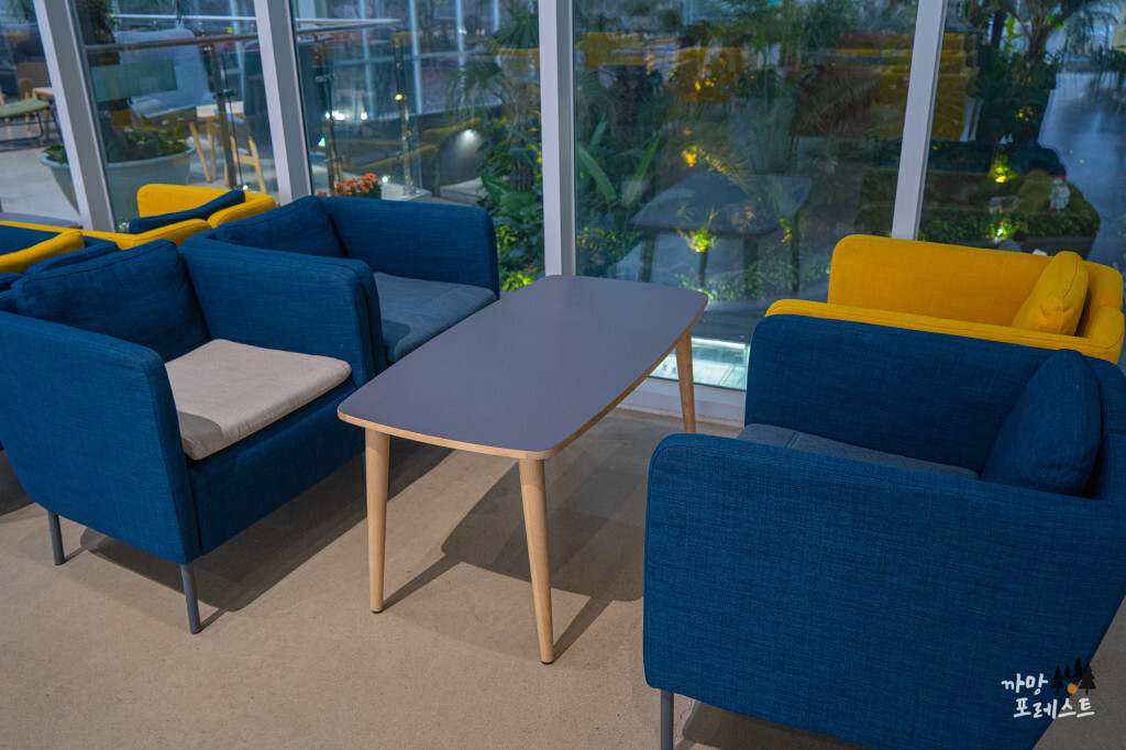 파주 문지리 535 카페 테이블