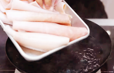 돼지껍데기 삶기