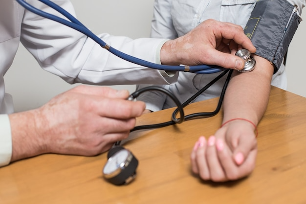 자궁근종 치료 및 원인