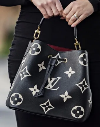 루이비통 가방 진품 구별법 가죽 색깔_38