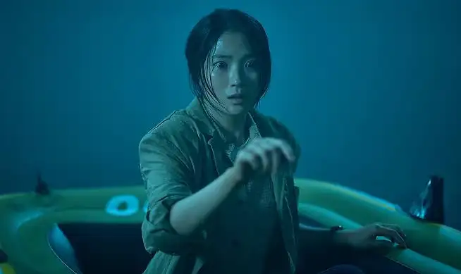 살목지 돌탑에 소원 영화 일부 장면