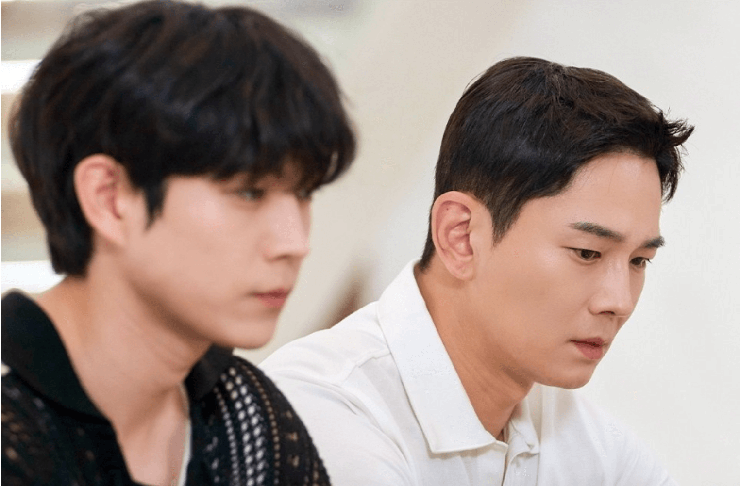 낮에 뜨는 달 등장인물 줄거리 웹툰 원작 다시보기