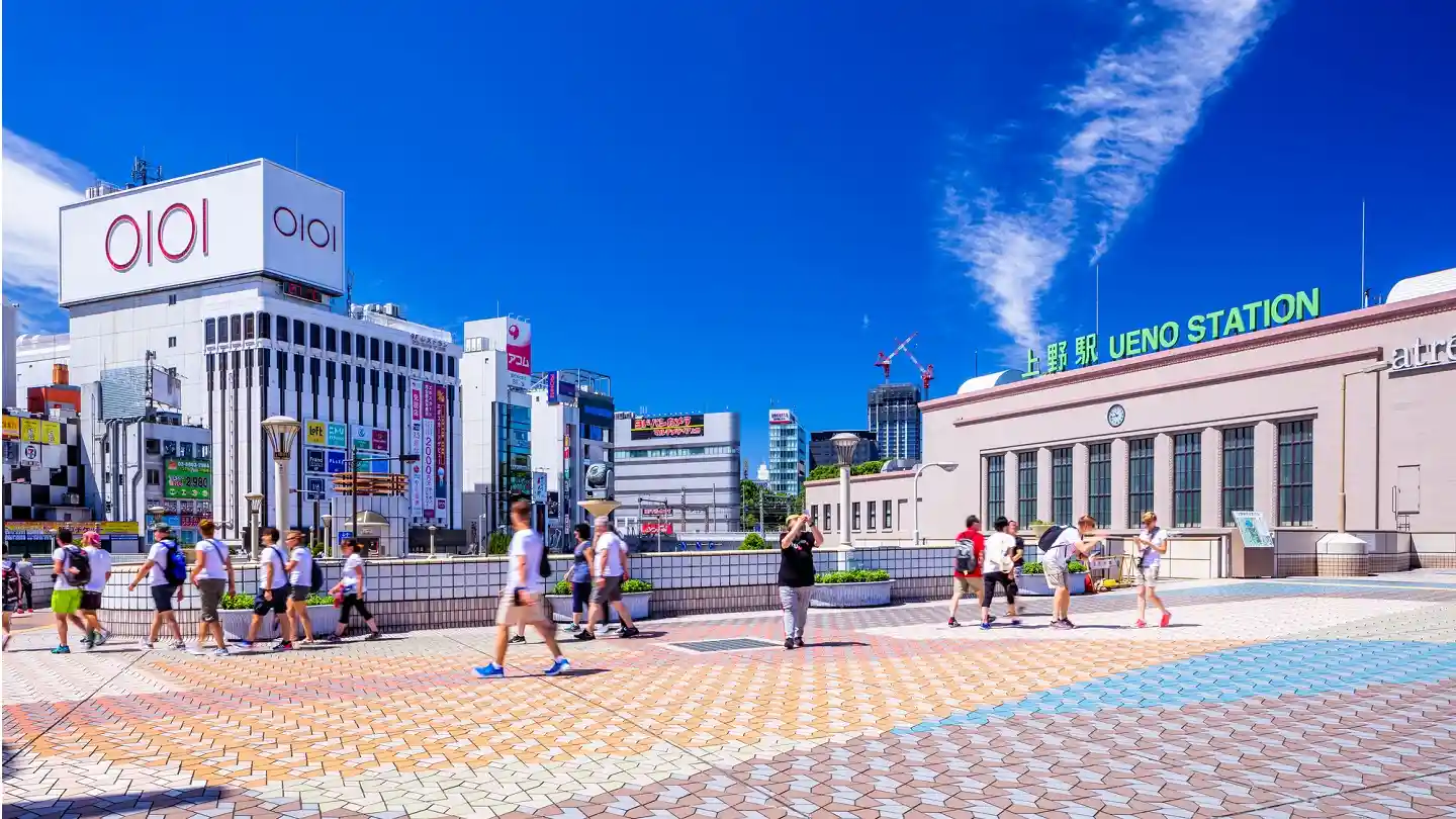 목적에 따라 우에노 역에서 아사쿠사 사원으로 가보세요!