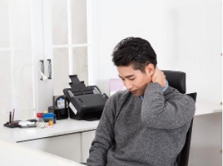 뒷골이 땡기는 증상