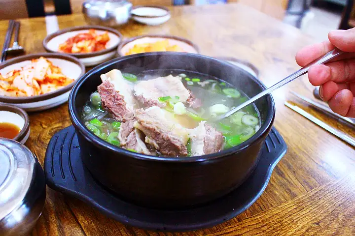 생방송오늘저녁 창원 안민동 매운 소갈비찜 백반 갈비탕 맛집 추천