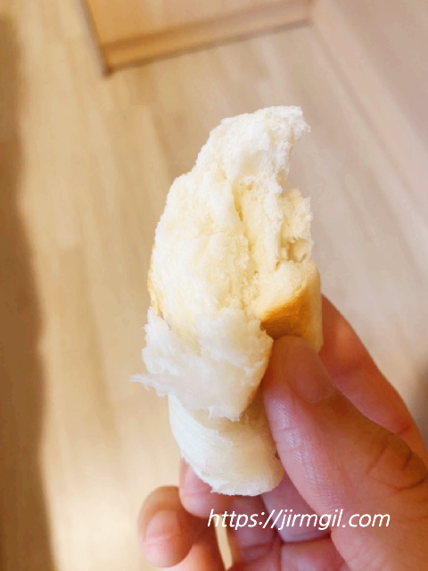 부드럽고_쫀득한_식감의_런던_베이글_뮤지엄_플레인_베이글