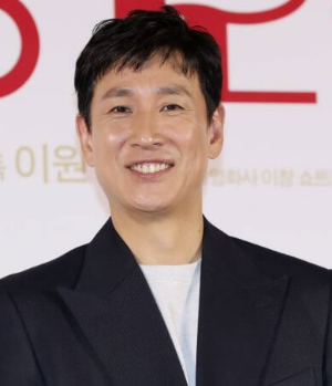 이선균