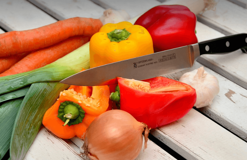 칼에 찔리는 꿈 해몽