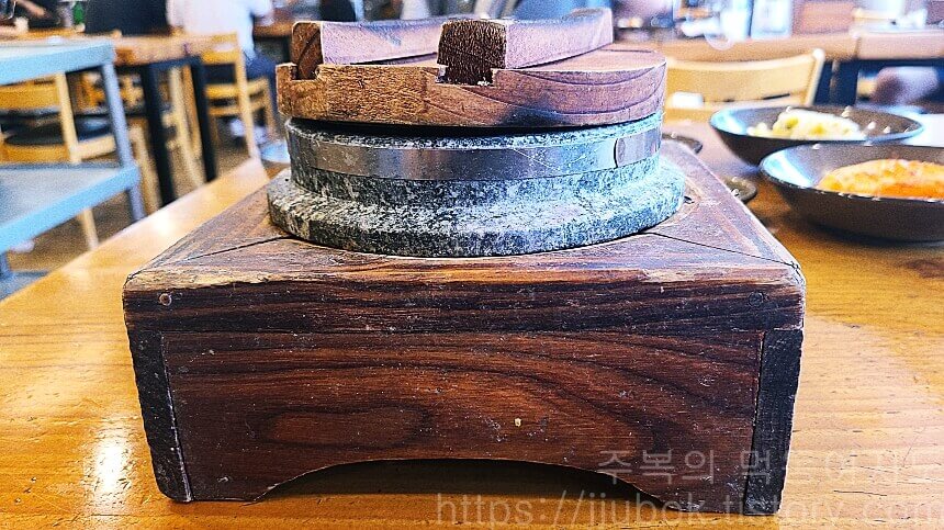 할머니-추어탕-돌솥밥-2