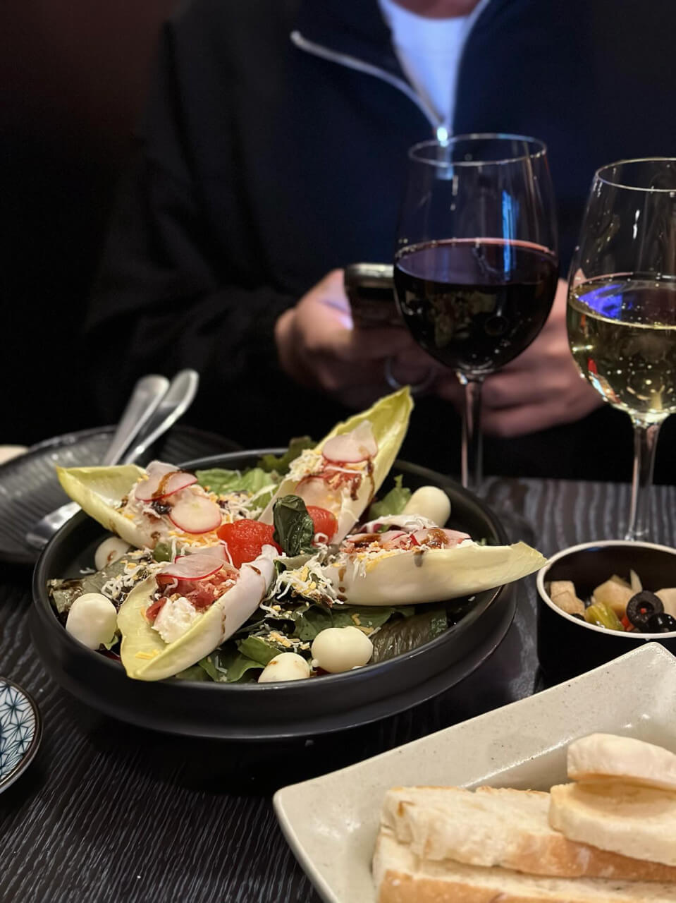 생생정보 핫 플레이스 Now 전주 객리단길 맛집 무국적 식당