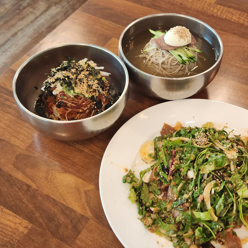 막국수와_편육무침