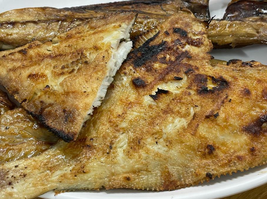 잘 구워진 한국기행 생선구이