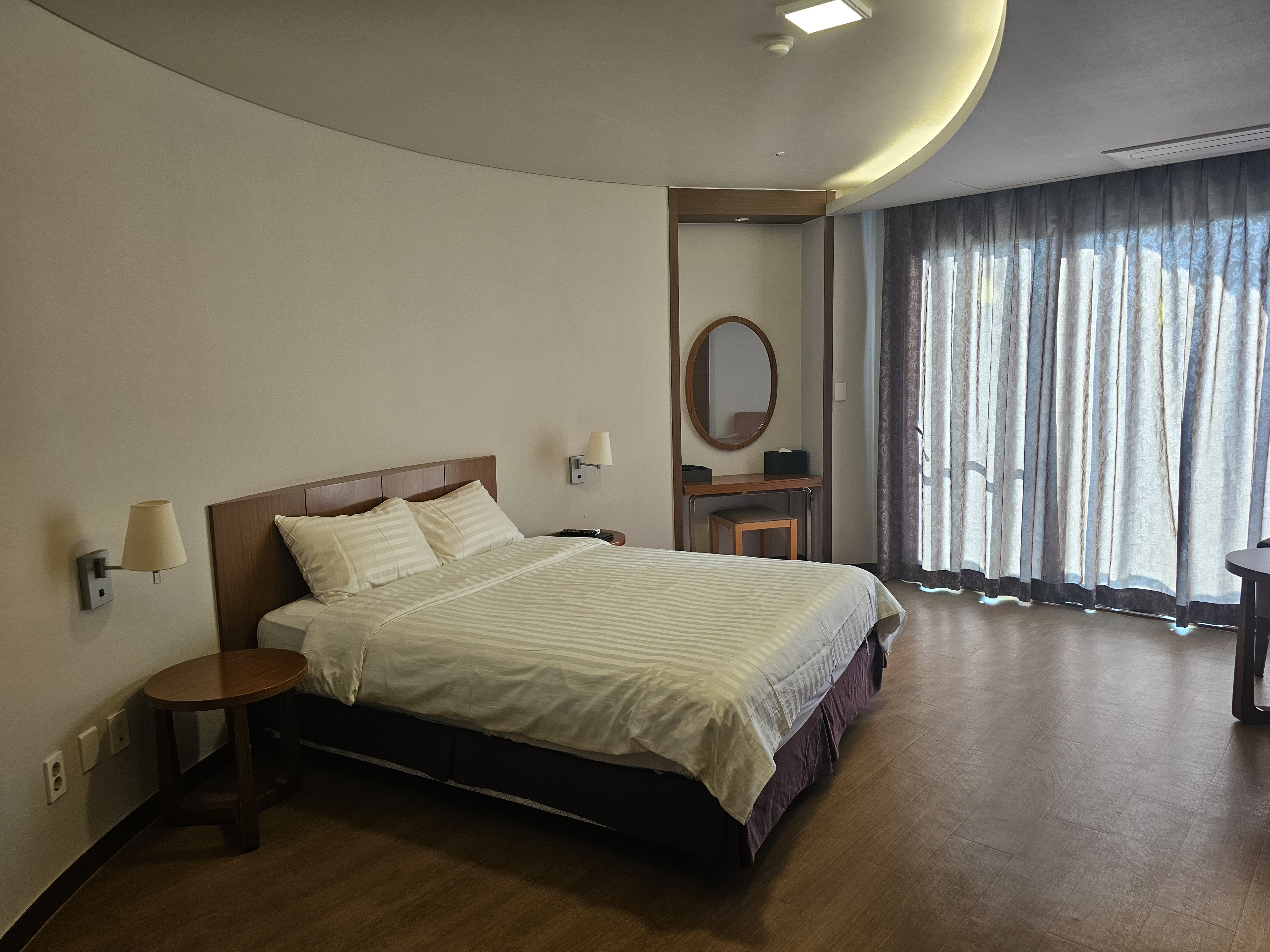 소노벨 변산 호텔 침대