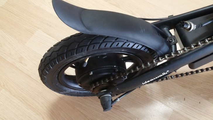 Rear wheel and motor section of the Ideawalk e-bike with fender attached