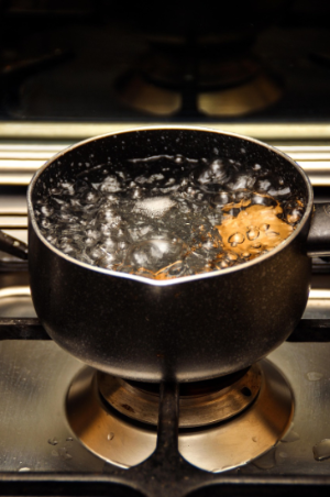 물은 왜 100도에서 끓을까