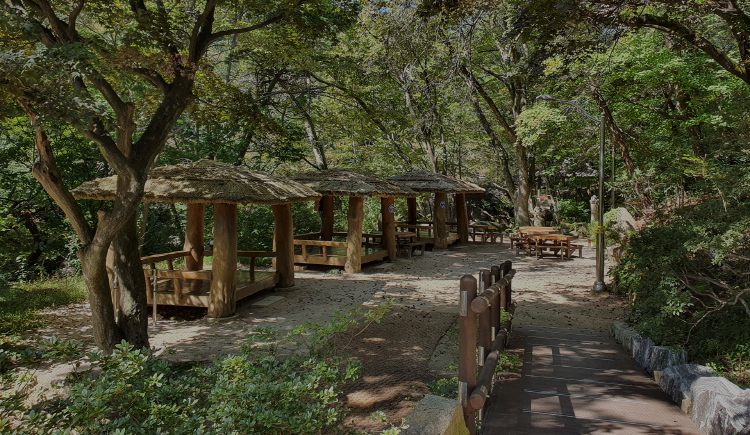 북한산 생태탐방원 전경