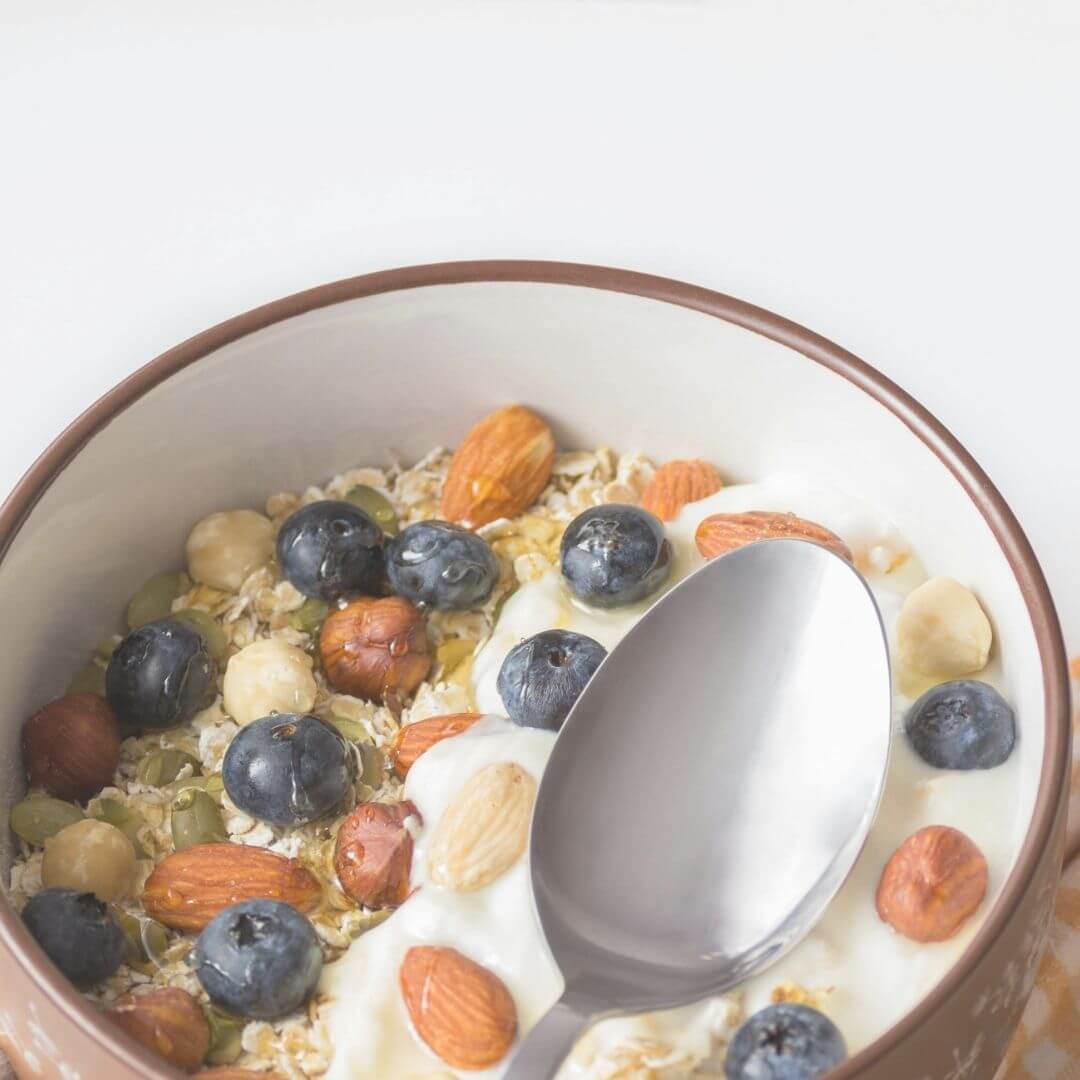 마카다미아 요거트와 함께 섭취