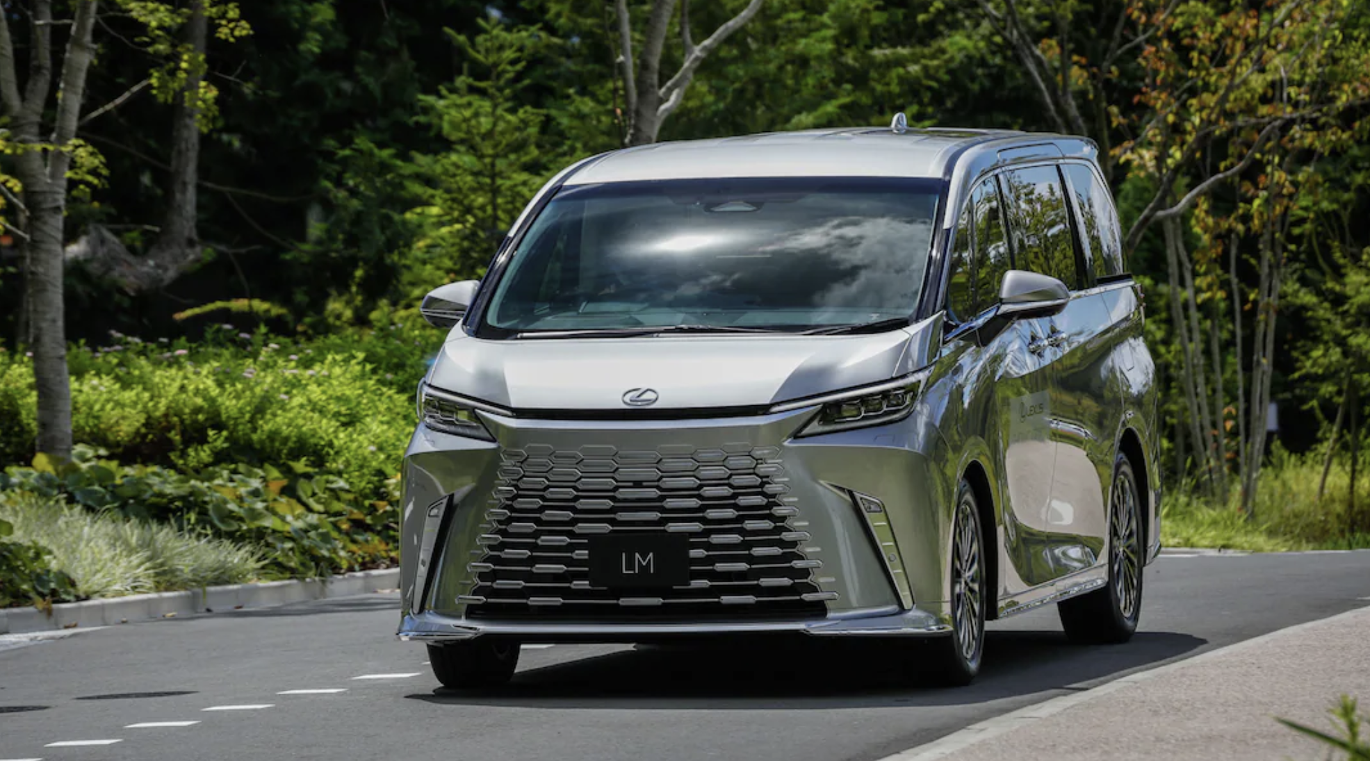 렉서스 LM500h