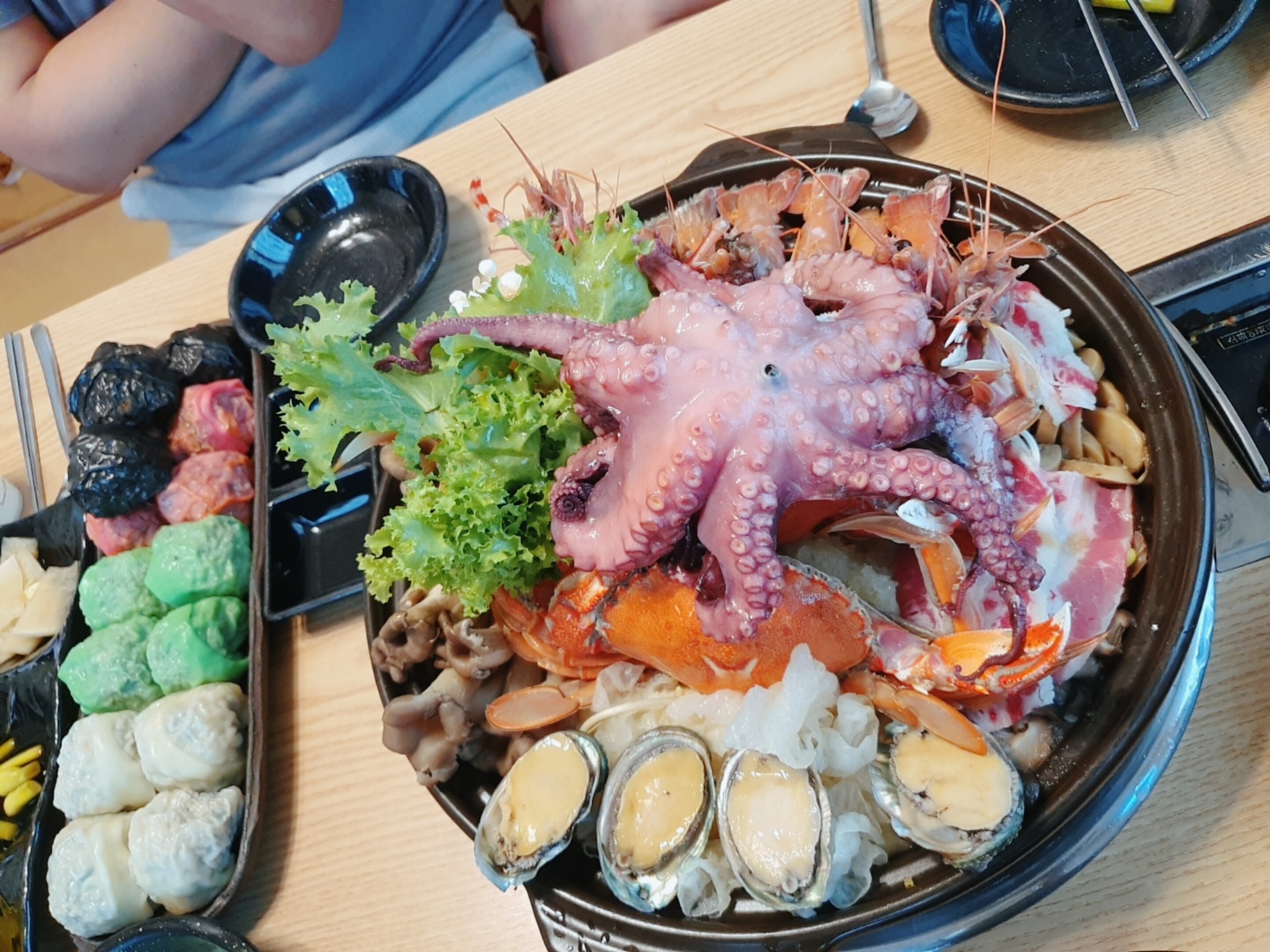 4색 만두전골 사진