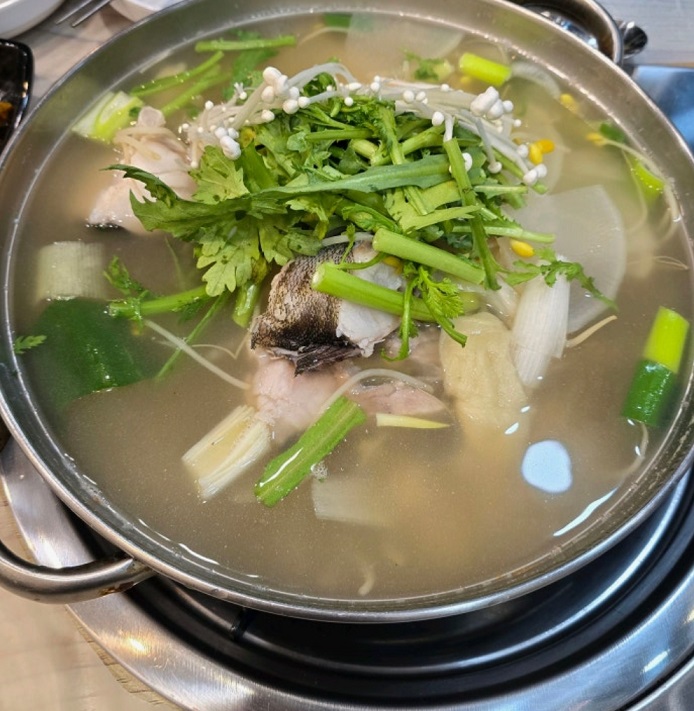 동네한바퀴-속초-삼세기-매운탕-혜진식당