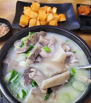 삼거리먼지막순대국-노포순대집