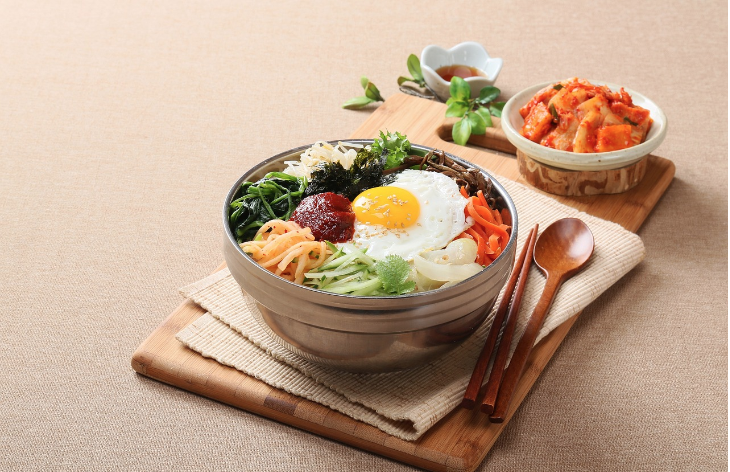 한식을 활용한 퓨전 요리: 한식의 글로벌화 사례