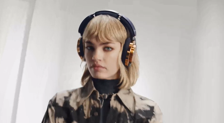 다이슨 온트랙 노이즈 캔슬링 헤드폰, 다이슨이 만든 헤드폰은?!