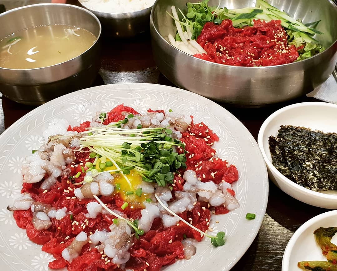 종로 광장시장 육회맛집, 창신육회