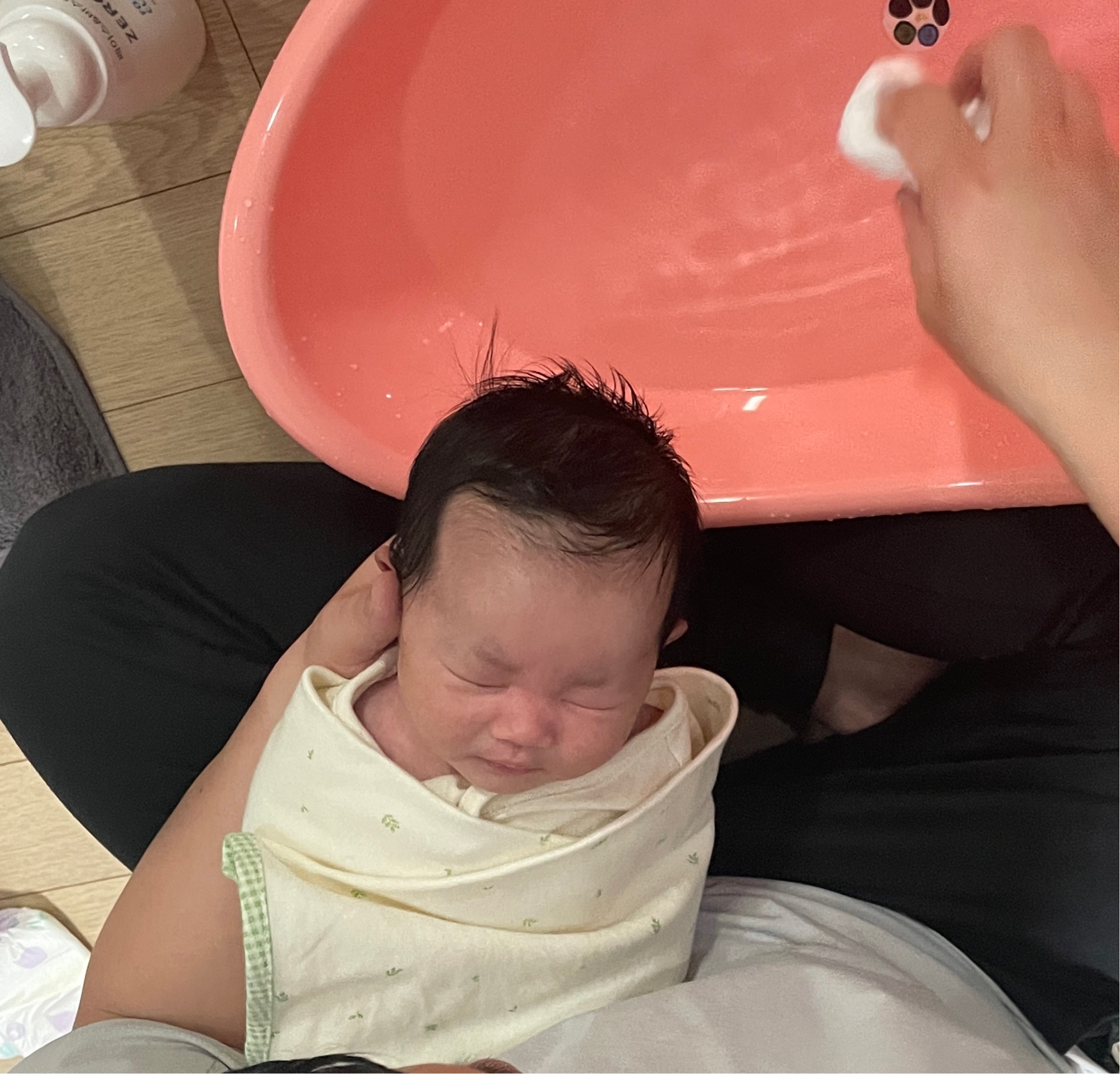 [신생아 목욕과 배꼽 소독