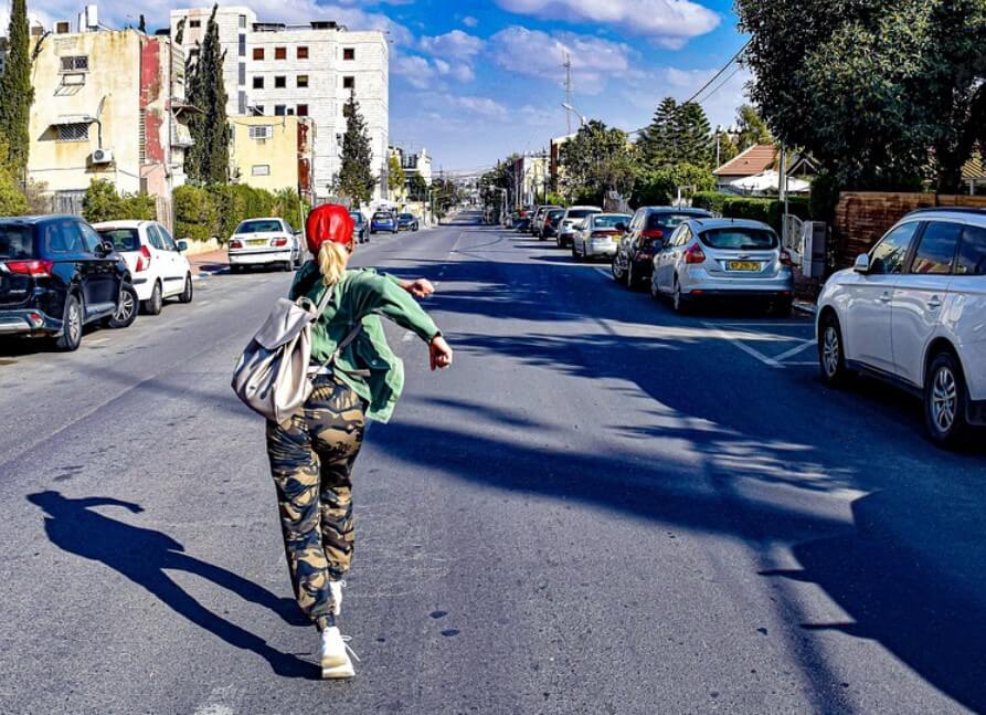 학교에서 쫓기는 꿈
역에서 쫓기는 꿈
묘지에서 쫓기는 꿈