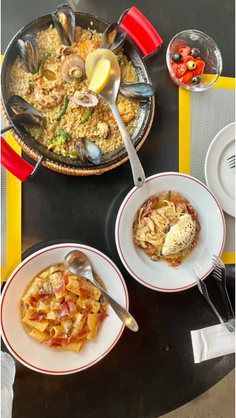 그락스 대표 메뉴 빠에야