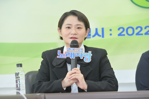 KBS가 '전국노래자랑'의 MC 김신영을 갑작스럽게 하차시킨 이유에 대해 직접 입을 열었다. [사진=KBS]