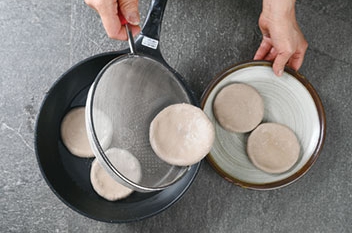 한국의 떡 종류 돌래떡